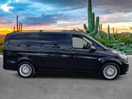 2018 Mercedes-Benz Metris Base