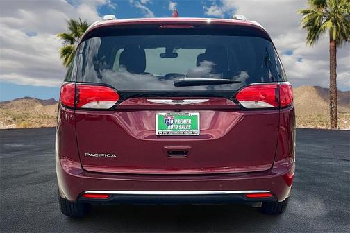 2020 Chrysler Pacifica Touring-L