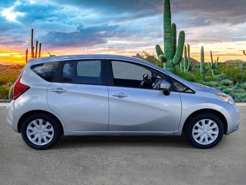 2016 Nissan Versa Note SV