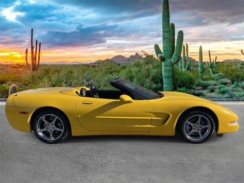 2004 Chevrolet Corvette Base