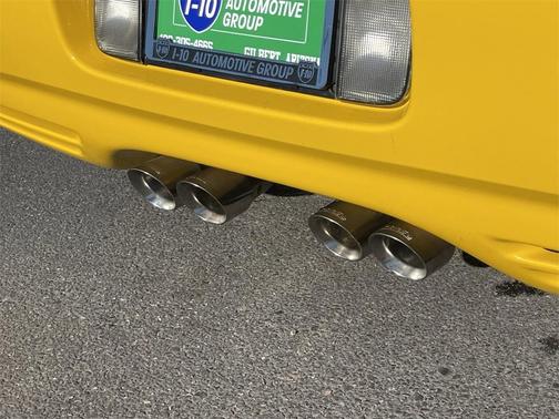 2004 Chevrolet Corvette Base