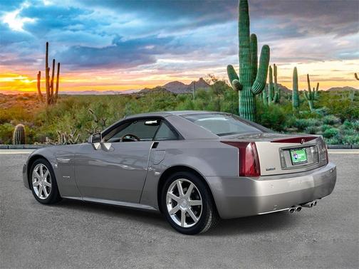 2004 Cadillac XLR Base