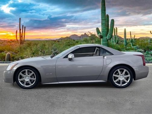2004 Cadillac XLR Base