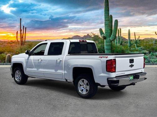 Summit White 2017 Chevrolet Silverado 1500 LT