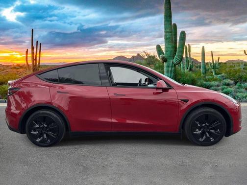 Red Multi 2022 Tesla Model Y Long Range