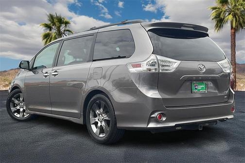 2015 Toyota Sienna SE