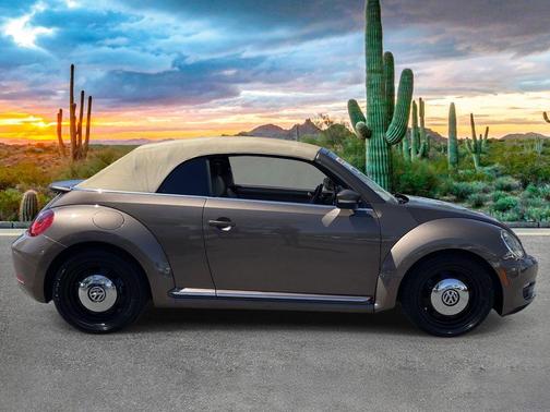 Reflex Silver Metallic 2015 Volkswagen Beetle 1.8T