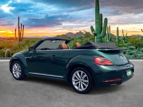 Bottle Green w/ Black Top 2017 Volkswagen Beetle 1.8T Classic