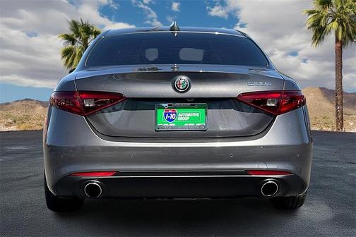 2017 Alfa Romeo Giulia Base