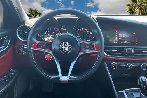 2017 Alfa Romeo Giulia Base
