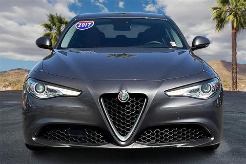 2017 Alfa Romeo Giulia Base