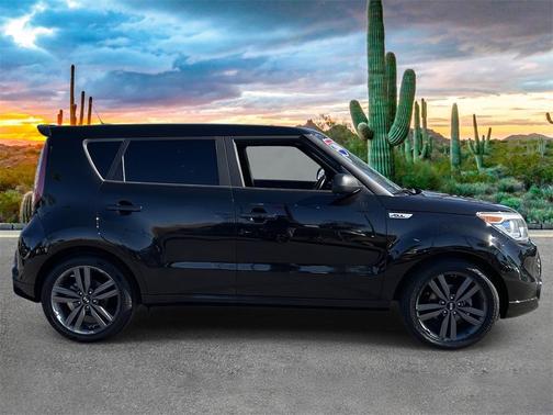 2016 Kia Soul +