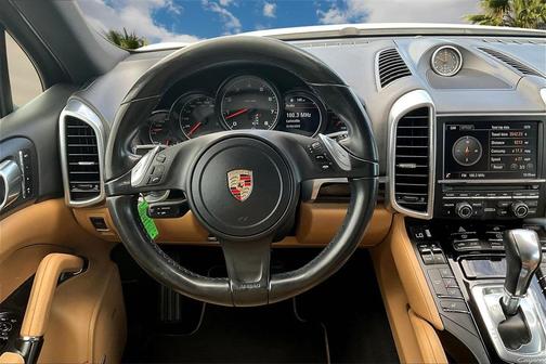 2014 Porsche Cayenne Platinum Edition