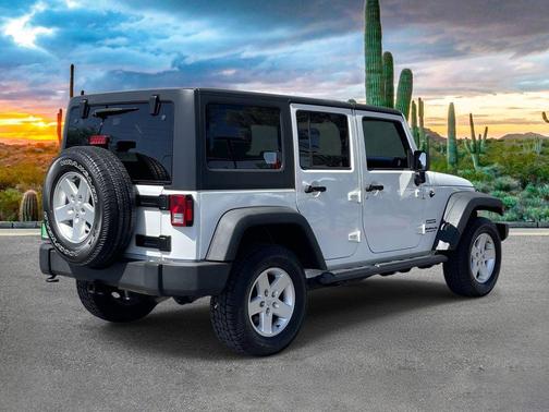 Bright White Clearcoat 2017 Jeep Wrangler Unlimited Sport