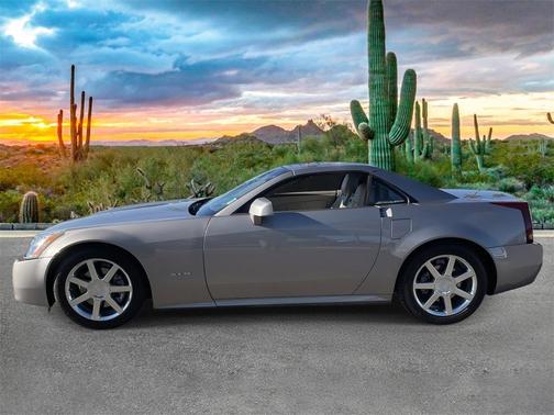 2005 Cadillac XLR Base