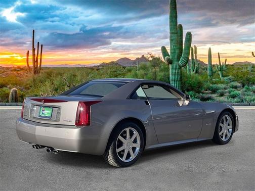 2005 Cadillac XLR Base