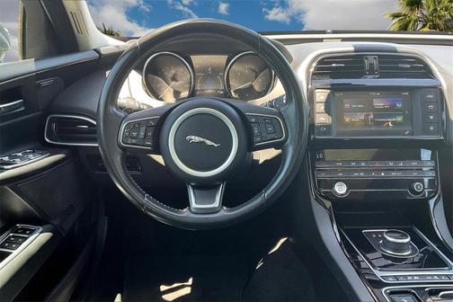 2018 Jaguar XE 25t Premium
