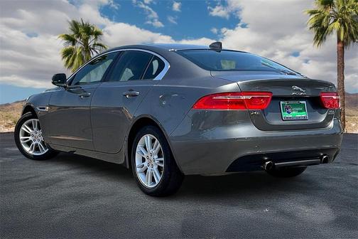 2018 Jaguar XE 25t Premium