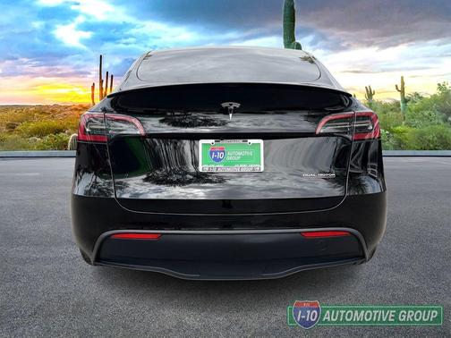 Black 2023 Tesla Model Y Performance