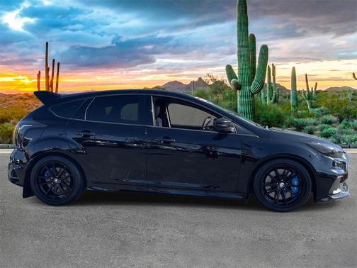 2017 Ford Focus RS Base