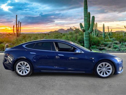 2017 Tesla Model S 90D