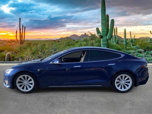 2017 Tesla Model S 90D