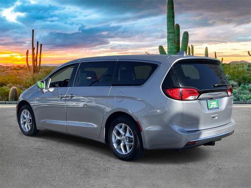 2018 Chrysler Pacifica Touring Plus