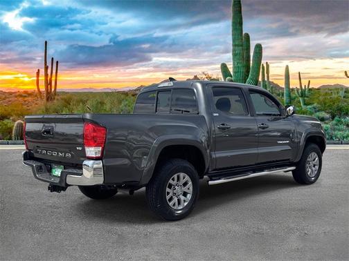 2016 Toyota Tacoma SR5