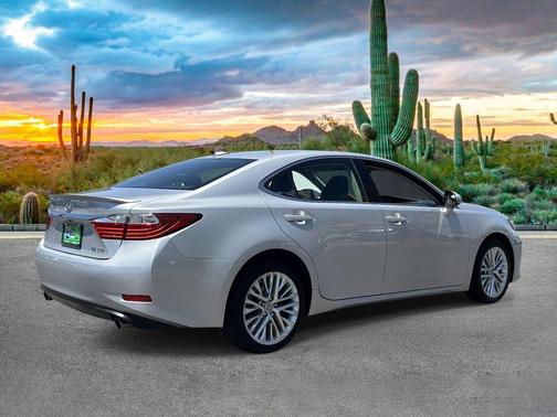 Silver Lining Metallic 2013 Lexus ES 350 Base