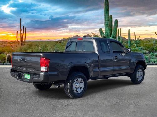 2017 Toyota Tacoma SR