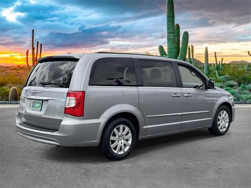 2014 Chrysler Town & Country Touring