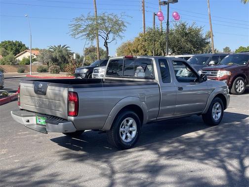 2004 Nissan Frontier XE King Cab