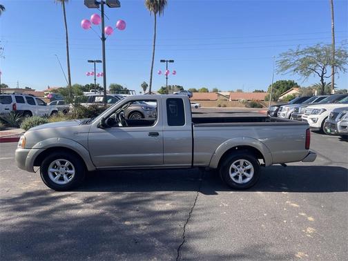 2004 Nissan Frontier XE King Cab