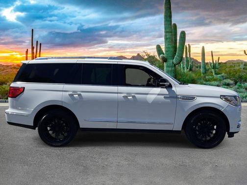 Pristine White 2020 Lincoln Navigator Reserve