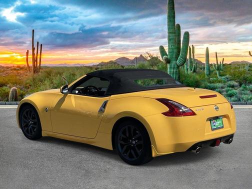 Chicane Yellow 2018 Nissan 370Z