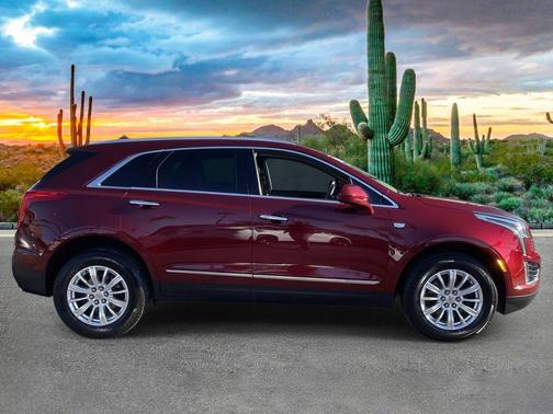 2017 Cadillac XT5 Base