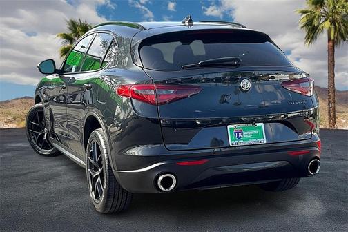 2021 Alfa Romeo Stelvio Base