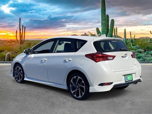 2016 Scion iM Base