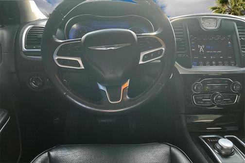 2019 Chrysler 300 Limited