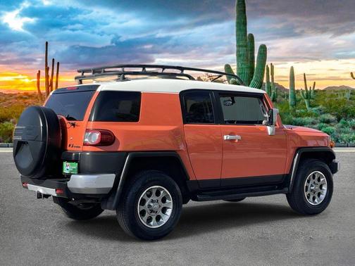 Magma 2013 Toyota FJ Cruiser Base