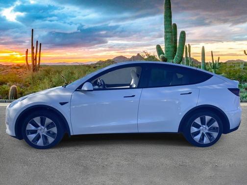 2021 Tesla Model Y Standard Range