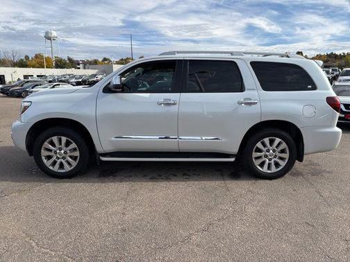 2022 Toyota Sequoia Platinum