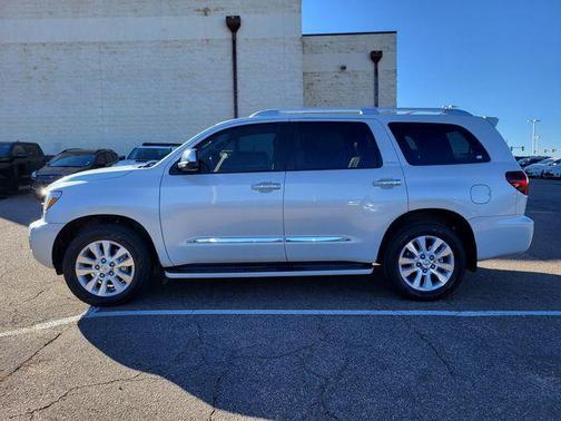 2022 Toyota Sequoia Platinum