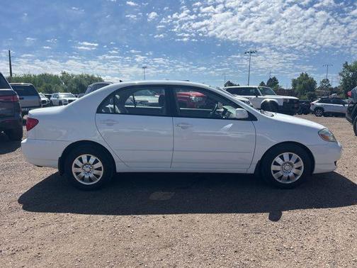 Super White 2003 Toyota Corolla LE