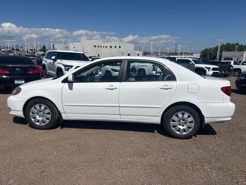 Super White 2003 Toyota Corolla LE