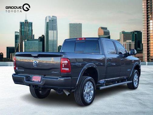 2022 RAM 2500 Laramie Crew Cab 4x4 6'4' Box