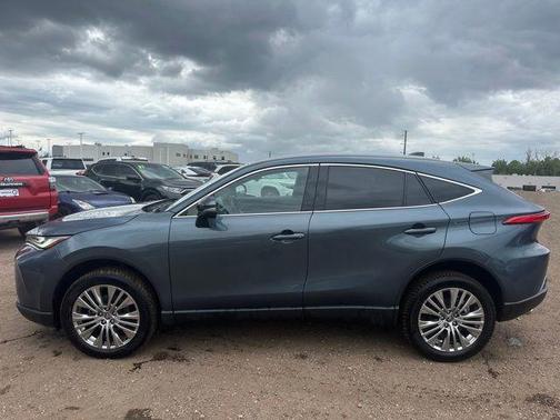Coastal Gray 2023 Toyota Venza XLE