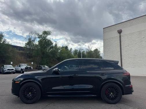 2018 Porsche Cayenne GTS