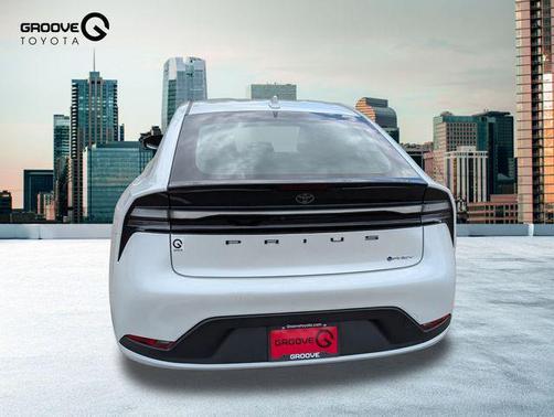 2025 Toyota Prius L