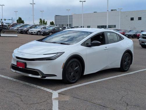 2025 Toyota Prius L